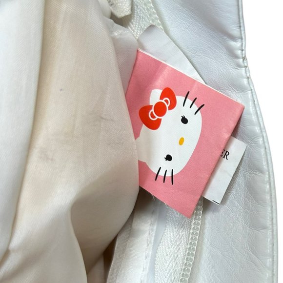 Hello Kitty Purse - Picture 3 of 5